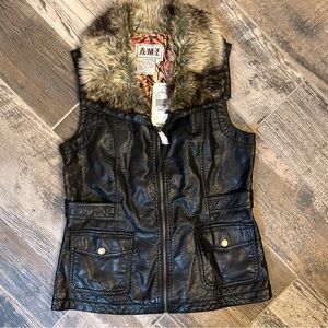 NWT Black Faux Leather Vest with Fur Collar Size E